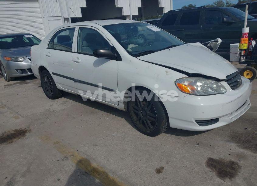 2004 Toyota Corolla CE (VIN 1NXBR32E04Z215672) main photo