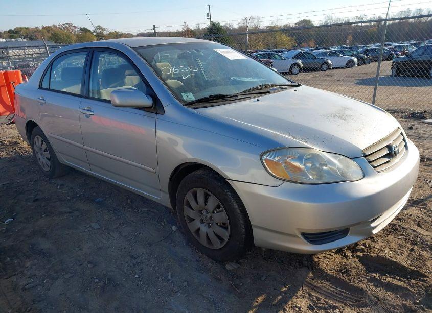 2004 Toyota Corolla LE (VIN 1NXBR32E04Z254066) main photo