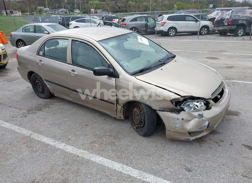 2004 Toyota Corolla CE (VIN 1NXBR32E04Z266301) main photo