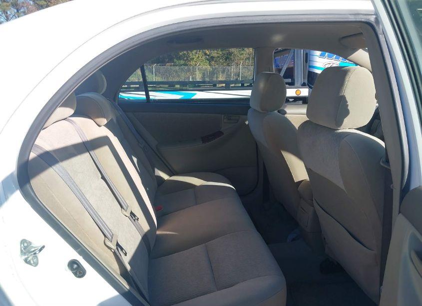 Photo 8 of 2005 Toyota Corolla LE (VIN 1NXBR32E05Z347459)