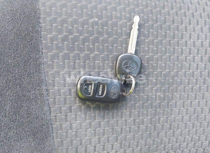 Photo 11 of 2005 Toyota Corolla S (VIN 1NXBR32E05Z357148)