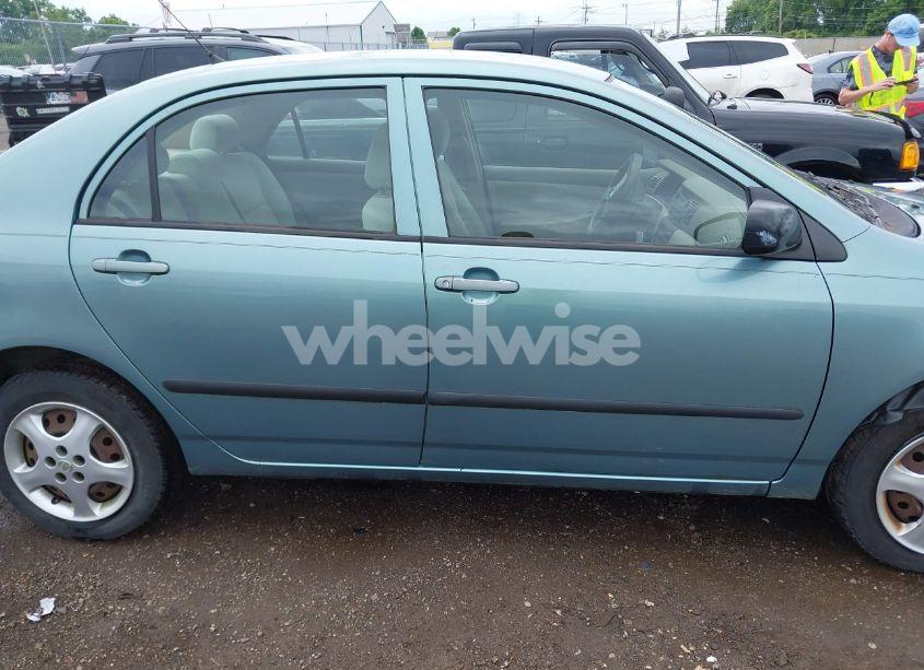 Photo 13 of 2005 Toyota Corolla CE (VIN 1NXBR32E05Z367114)