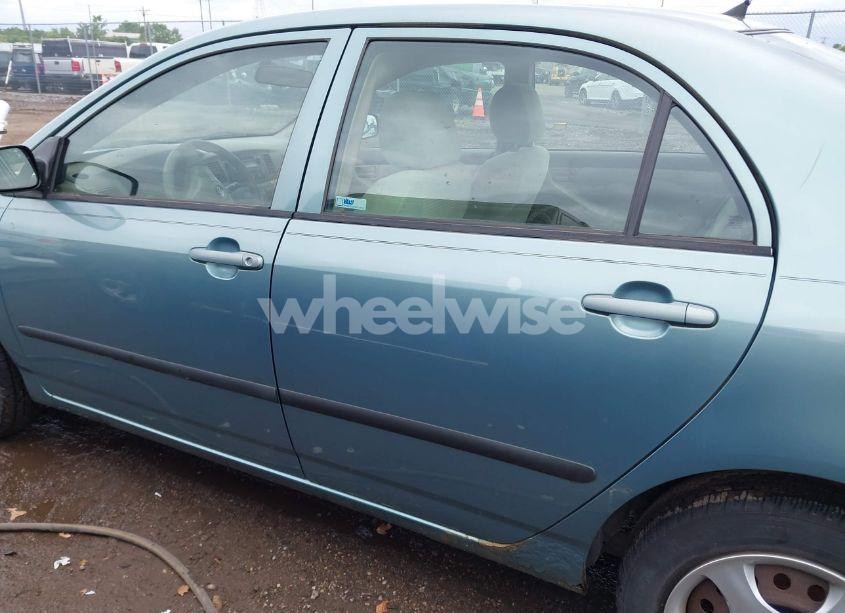 Photo 14 of 2005 Toyota Corolla CE (VIN 1NXBR32E05Z367114)