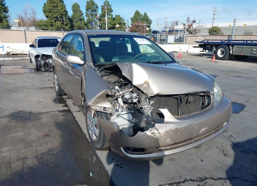 2005 Toyota Corolla CE/LE/S (VIN 1NXBR32E05Z379747) main photo