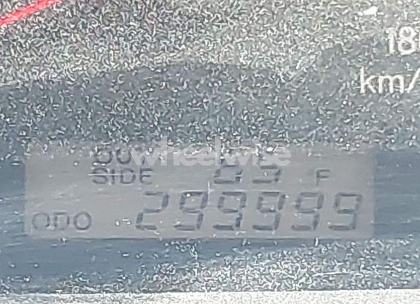 Photo 7 of 2005 Toyota Corolla LE (VIN 1NXBR32E05Z426453)