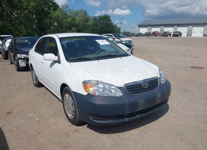 2005 Toyota Corolla LE (VIN 1NXBR32E05Z436710) main photo