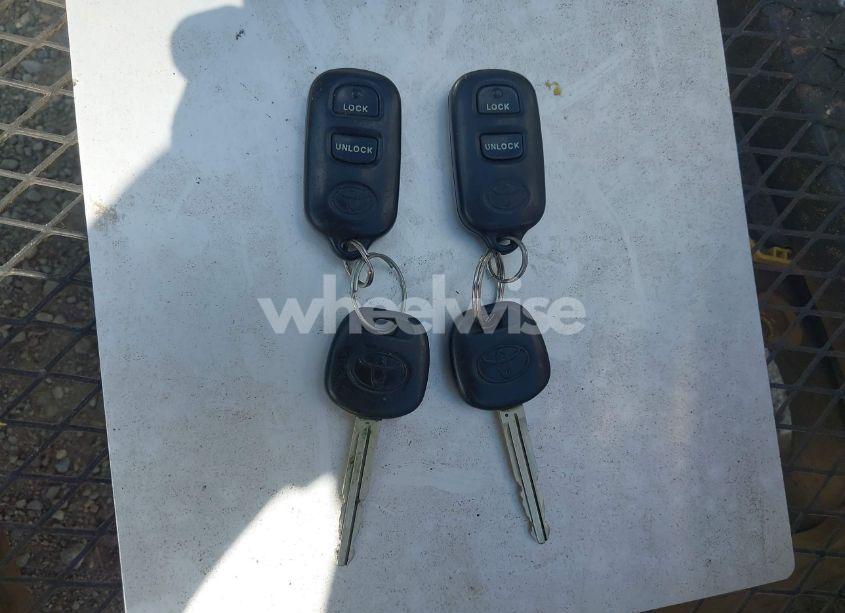 Photo 11 of 2005 Toyota Corolla LE (VIN 1NXBR32E05Z436710)