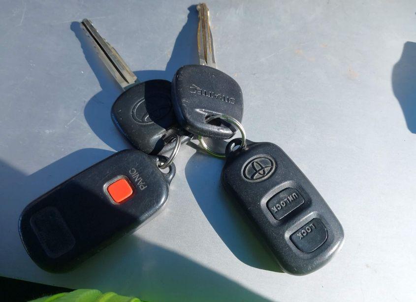 Photo 11 of 2005 Toyota Corolla S (VIN 1NXBR32E05Z440840)