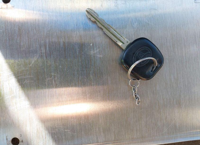 Photo 11 of 2005 Toyota Corolla LE (VIN 1NXBR32E05Z444239)