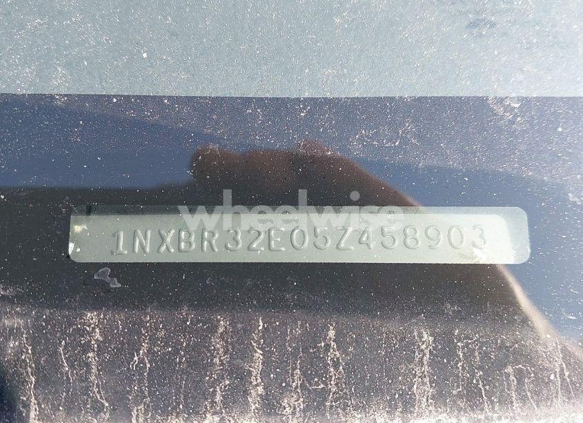 Photo 9 of 2005 Toyota Corolla S (VIN 1NXBR32E05Z458903)