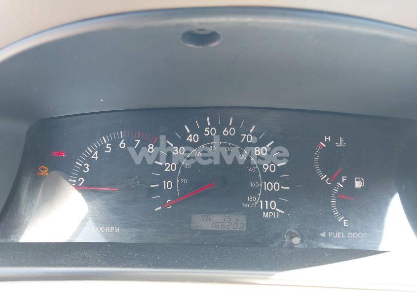 Photo 7 of 2005 Toyota Corolla LE (VIN 1NXBR32E05Z502088)