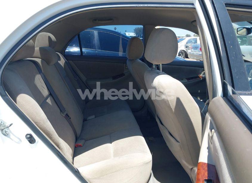 Photo 8 of 2005 Toyota Corolla LE (VIN 1NXBR32E05Z502088)