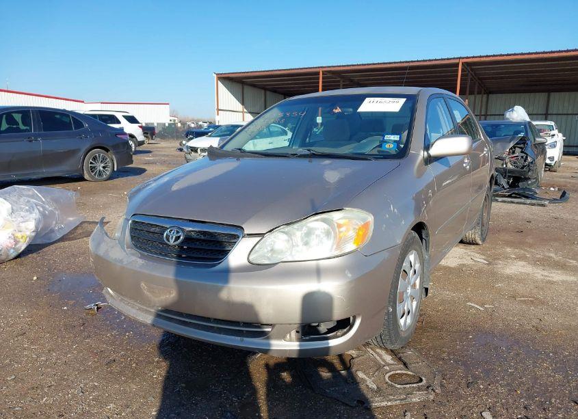 Photo 2 of 2005 Toyota Corolla LE (VIN 1NXBR32E05Z511888)