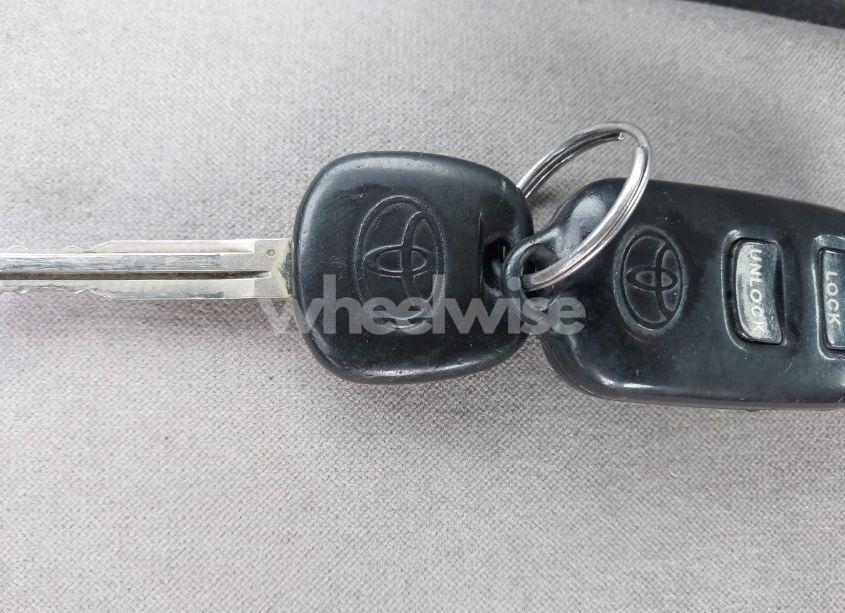 Photo 11 of 2005 Toyota Corolla LE (VIN 1NXBR32E05Z512653)