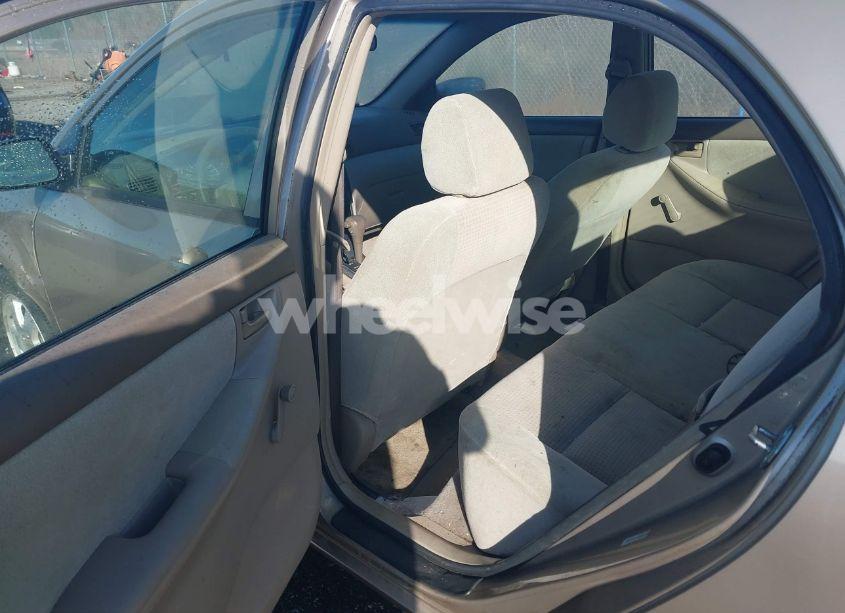 Photo 8 of 2005 Toyota Corolla CE (VIN 1NXBR32E05Z514242)