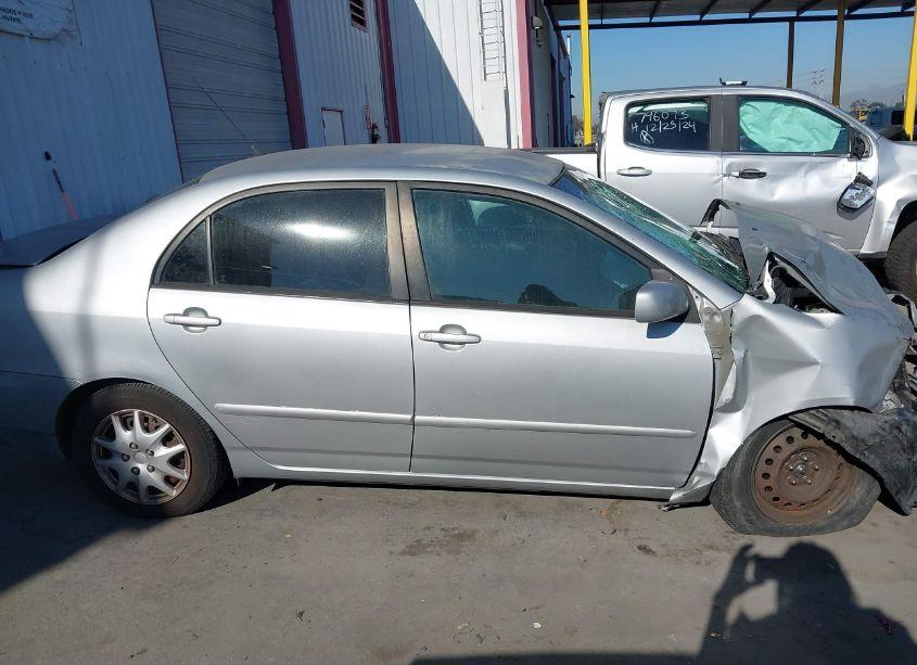 Photo 13 of 2007 Toyota Corolla LE (VIN 1NXBR32E07Z800207)