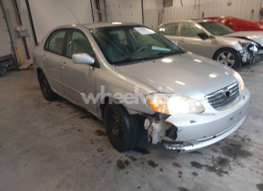 2007 Toyota Corolla LE (VIN 1NXBR32E07Z876199) main photo