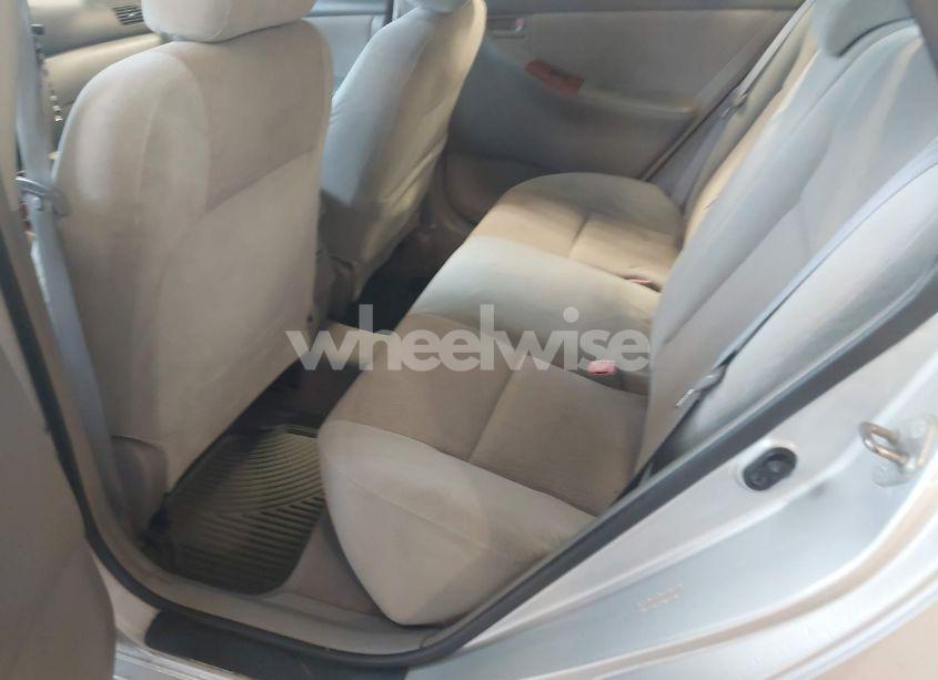 Photo 8 of 2007 Toyota Corolla LE (VIN 1NXBR32E07Z876199)