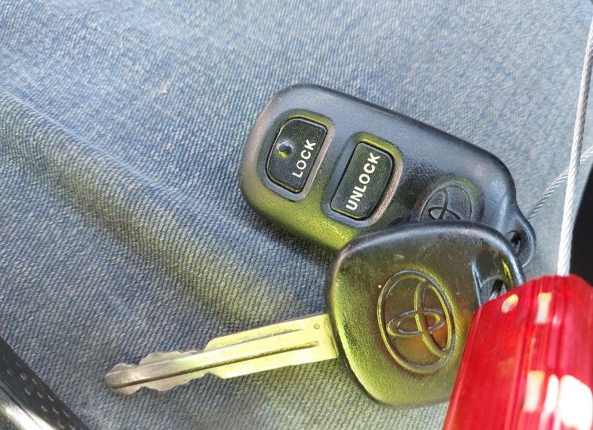 Photo 11 of 2008 Toyota Corolla S (VIN 1NXBR32E08Z030396)