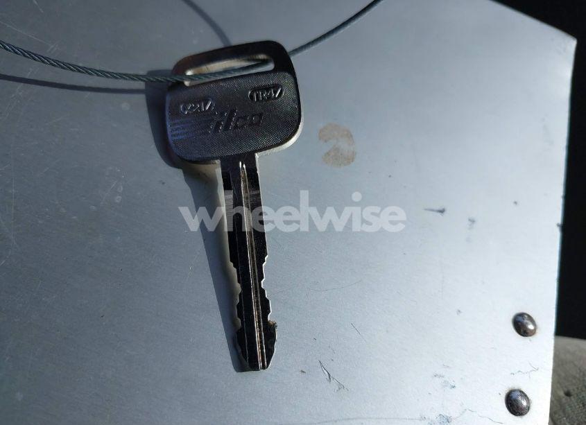 Photo 11 of 2003 Toyota Corolla LE (VIN 1NXBR32E13Z009517)