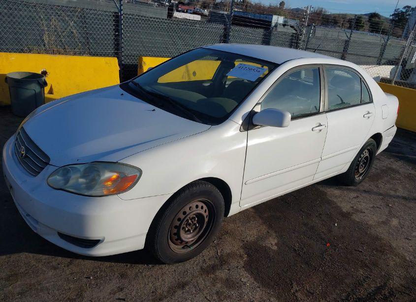 Photo 2 of 2003 Toyota Corolla LE (VIN 1NXBR32E13Z135537)