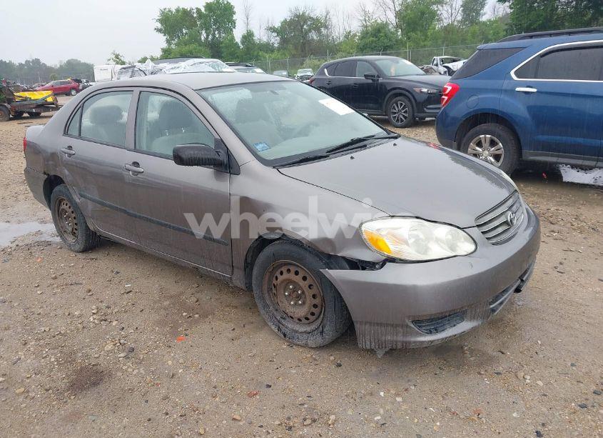 2004 Toyota Corolla CE (VIN 1NXBR32E14Z196968) main photo