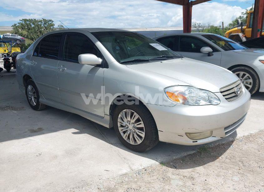 2004 Toyota Corolla S (VIN 1NXBR32E14Z225983) main photo