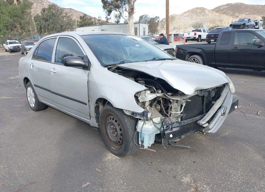 2004 Toyota Corolla CE (VIN 1NXBR32E14Z260152) main photo