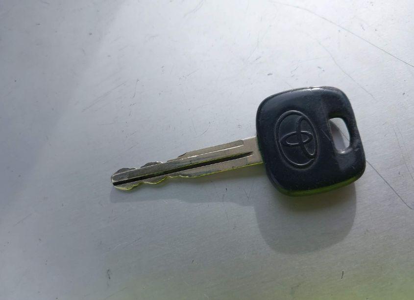 Photo 11 of 2004 Toyota Corolla CE (VIN 1NXBR32E14Z260152)