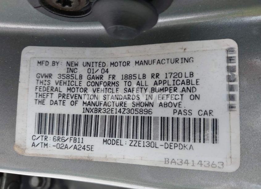 Photo 9 of 2004 Toyota Corolla CE (VIN 1NXBR32E14Z305896)