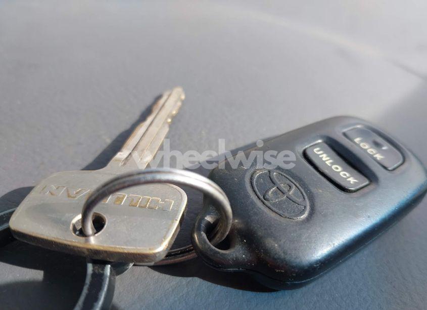 Photo 11 of 2004 Toyota Corolla LE (VIN 1NXBR32E14Z306532)