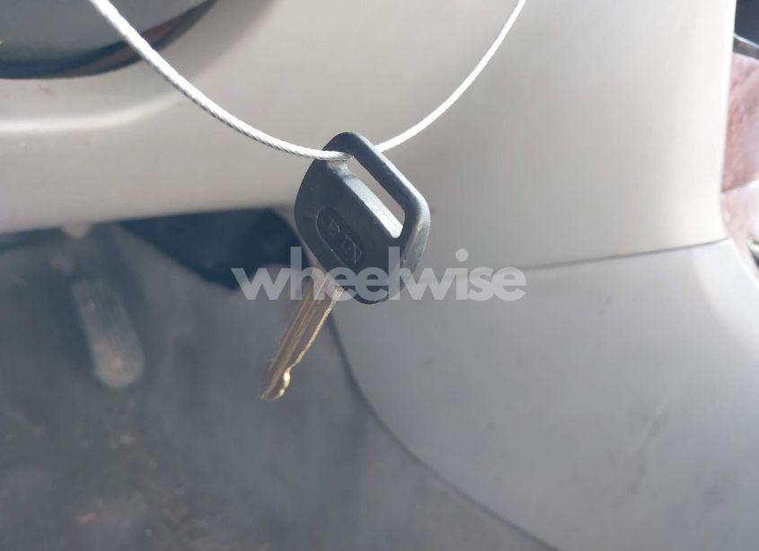 Photo 11 of 2004 Toyota Corolla LE (VIN 1NXBR32E14Z319748)