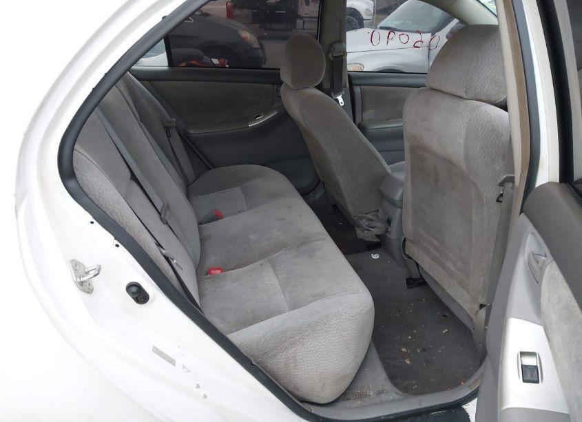 Photo 8 of 2004 Toyota Corolla LE (VIN 1NXBR32E14Z321449)