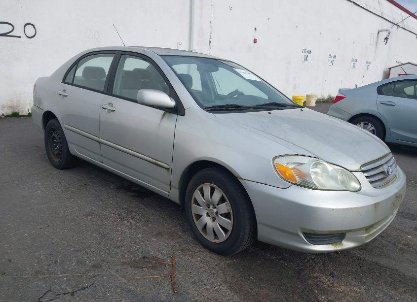 2004 Toyota Corolla LE (VIN 1NXBR32E14Z331818) main photo