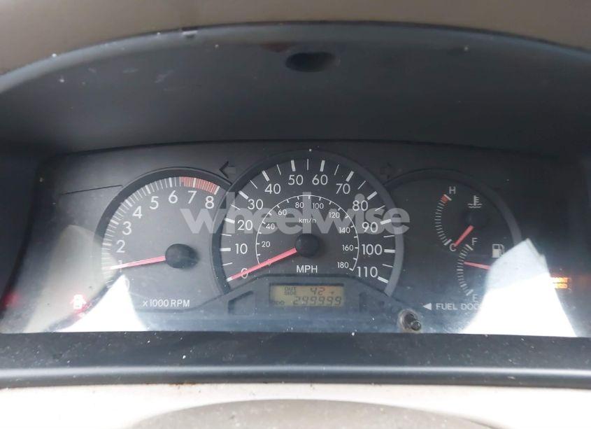 Photo 7 of 2005 Toyota Corolla CE (VIN 1NXBR32E15Z342576)