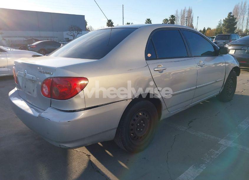 Photo 4 of 2005 Toyota Corolla LE (VIN 1NXBR32E15Z347762)