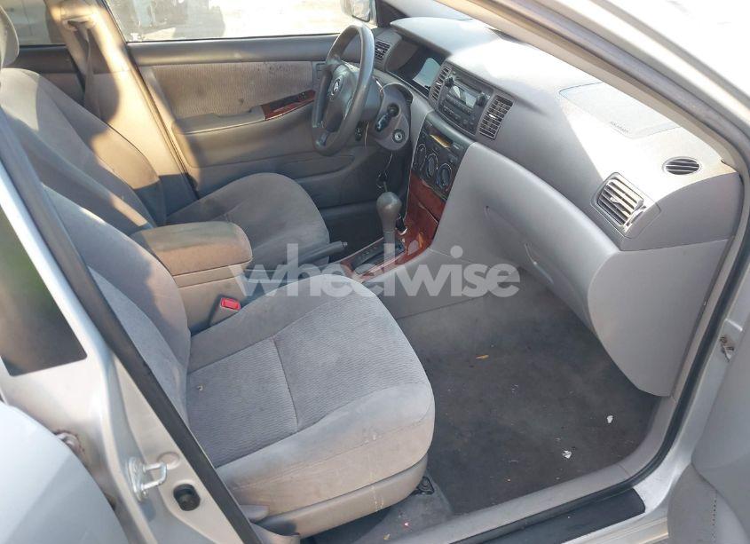 Photo 5 of 2005 Toyota Corolla LE (VIN 1NXBR32E15Z347762)