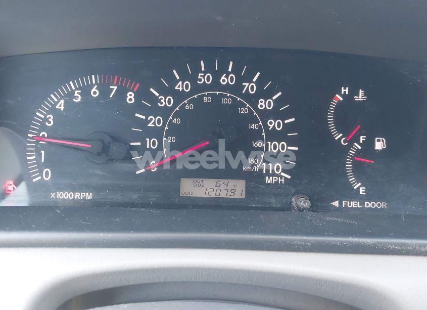 Photo 7 of 2005 Toyota Corolla LE (VIN 1NXBR32E15Z347762)