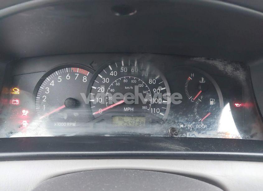 Photo 7 of 2005 Toyota Corolla CE (VIN 1NXBR32E15Z379952)