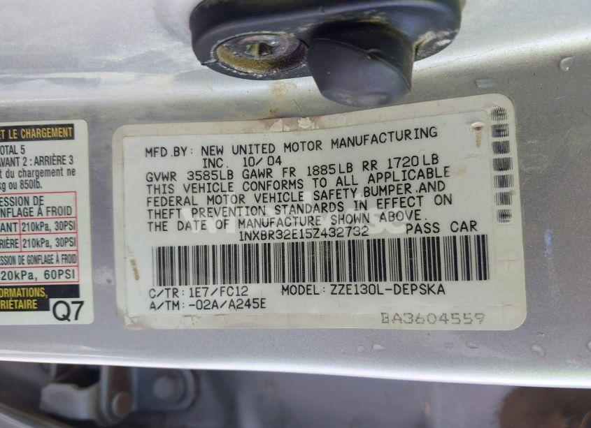 Photo 9 of 2005 Toyota Corolla S (VIN 1NXBR32E15Z432732)