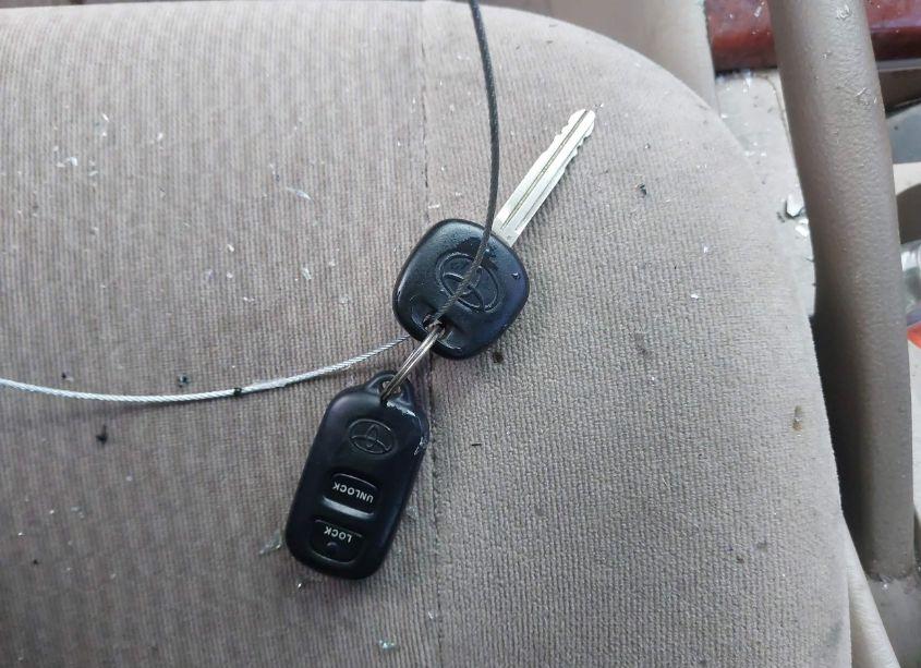 Photo 11 of 2005 Toyota Corolla LE (VIN 1NXBR32E15Z442502)