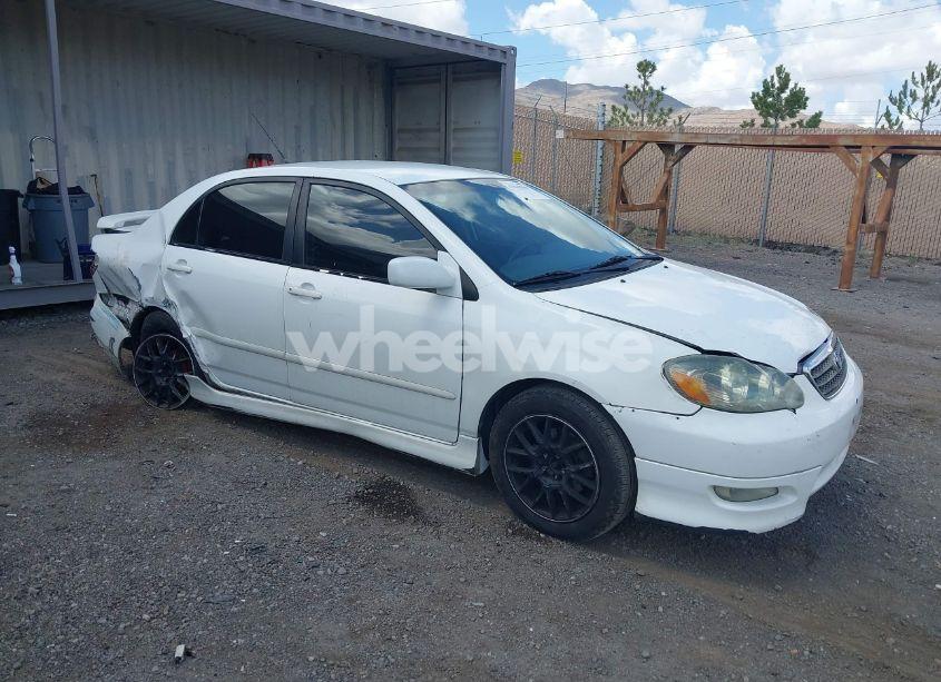 2005 Toyota Corolla S (VIN 1NXBR32E15Z443312) main photo