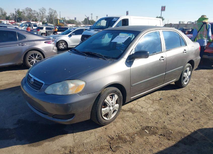 Photo 2 of 2005 Toyota Corolla CE (VIN 1NXBR32E15Z464063)