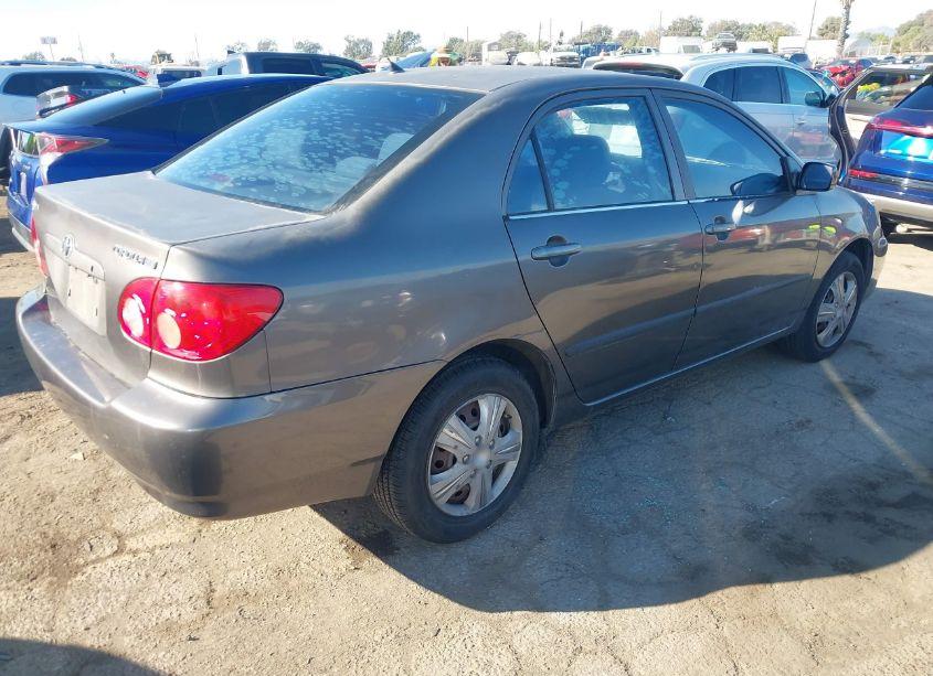 Photo 4 of 2005 Toyota Corolla CE (VIN 1NXBR32E15Z464063)