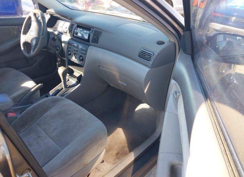 Photo 5 of 2005 Toyota Corolla CE (VIN 1NXBR32E15Z464063)