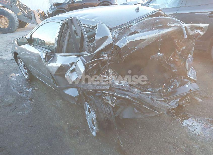 Photo 3 of 2005 Toyota Corolla CE (VIN 1NXBR32E15Z465911)