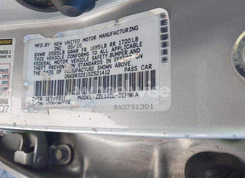 Photo 9 of 2005 Toyota Corolla LE (VIN 1NXBR32E15Z521412)