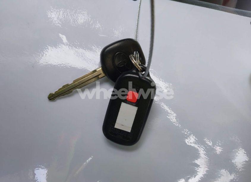 Photo 11 of 2005 Toyota Corolla LE (VIN 1NXBR32E15Z544348)