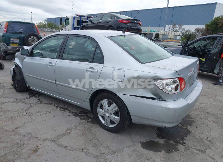 Photo 3 of 2005 Toyota Corolla LE (VIN 1NXBR32E15Z544348)