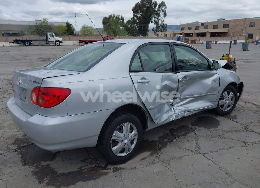 Photo 4 of 2005 Toyota Corolla LE (VIN 1NXBR32E15Z544348)
